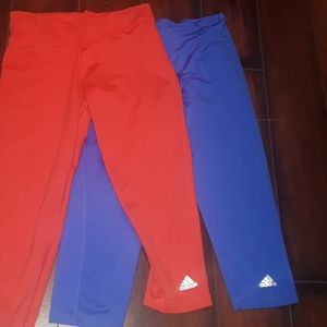 👟2 pairs of Adidas capri tights👟